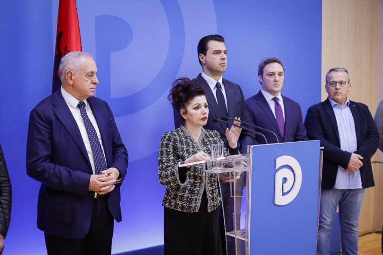 11 masat e propozuara nga grupi i punës i PD-së për koronavirusin