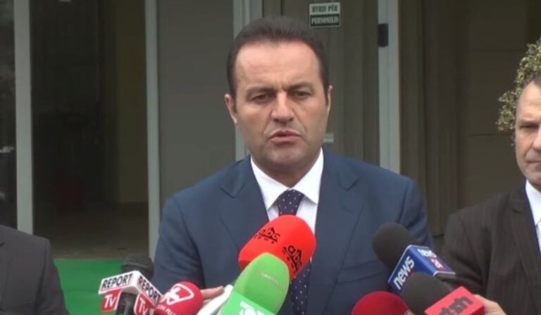 Akuzat ndaj ish-kryeprokurorit Adriatik Llalla, shtyhet seanca paraprake