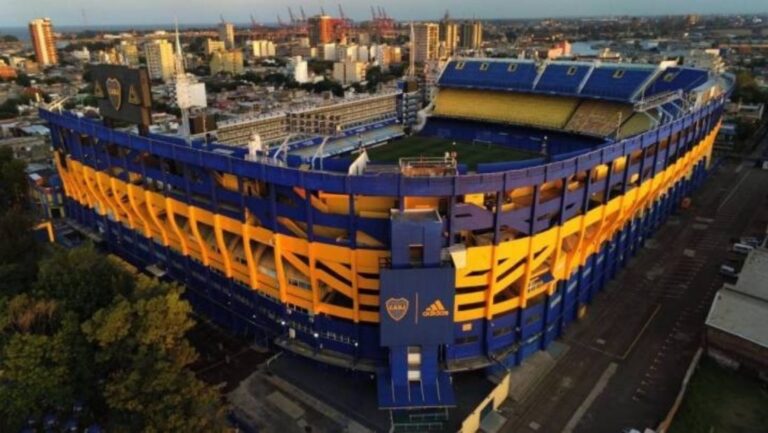 Në Amerikën e Jugut stadiumet do të kthehen në spitale nga Covid-19