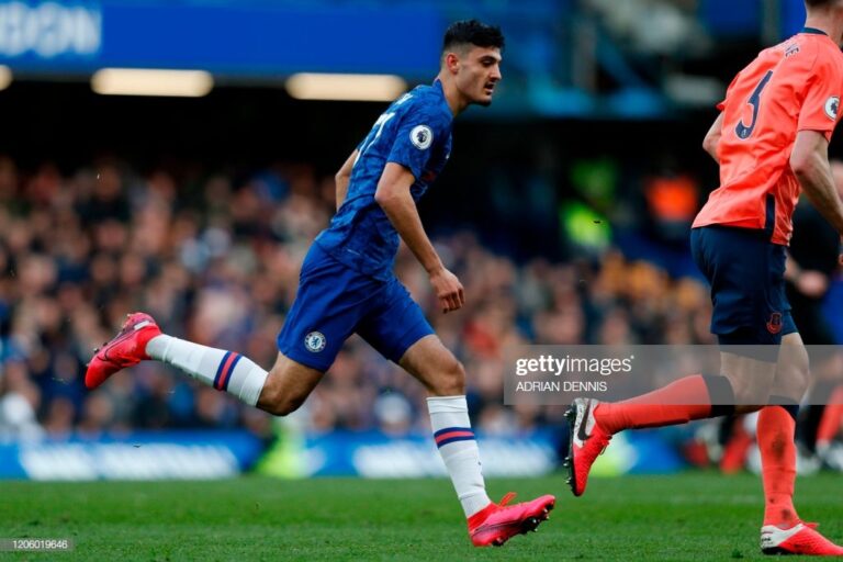 Broja debuton tek Chelsea, Blutë fitojnë me “poker” ndaj Evertonit (VIDEO)