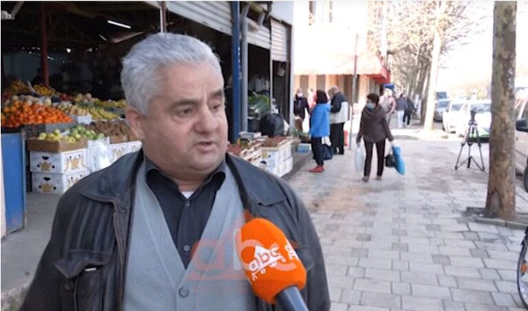 Vështirësi për lejen, qytetarët: Sistemi u bllokua, dolëm pa na ardhur ende përgjigjia se duam të hamë