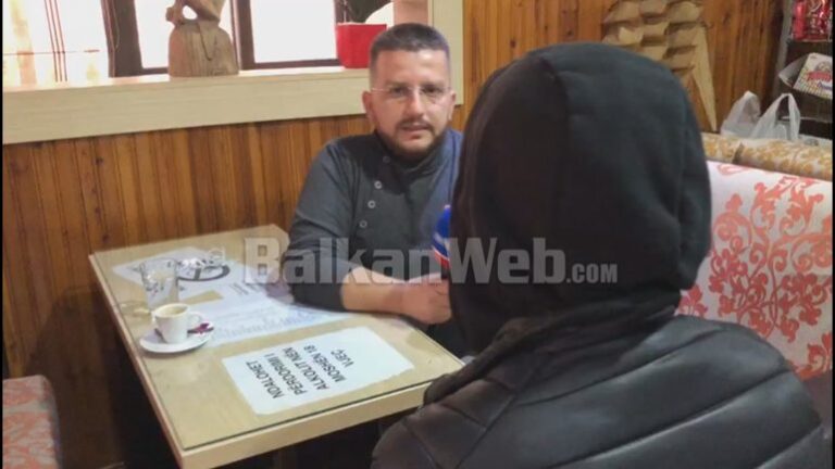 Helmimi masiv në Fier, flet nxënësi i akuzuar: Mbaja sprajt në xhep, por kur ndodhi ngjarja isha jashtë shkollës