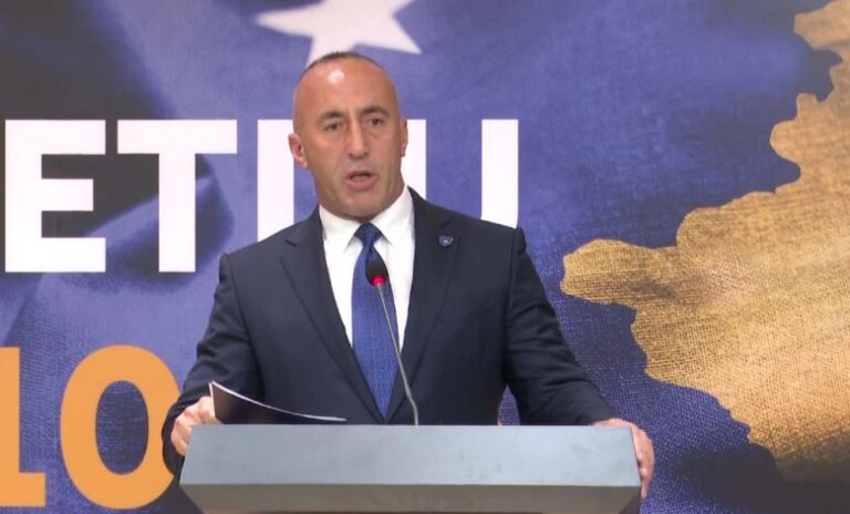 Haradinaj del me një propozim të ri për dialogun me Serbinë