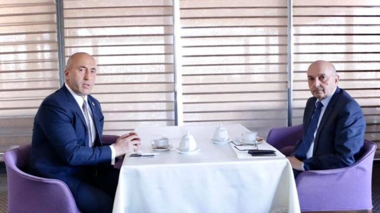 Haradinaj: AAK mbështet mocionin për rrëzimin e qeverisë Kurti
