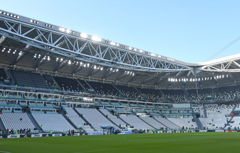 Kaos në Seria A, ndeshja Juve-Milan mund të luhet me dyer të mbyllura