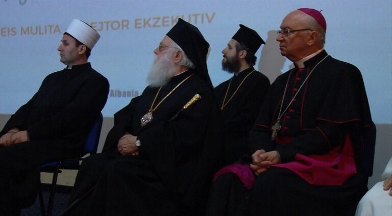 Apeli i komuniteteve fetare: Qëndroni në shtëpi, durimi është çelësi i besimit