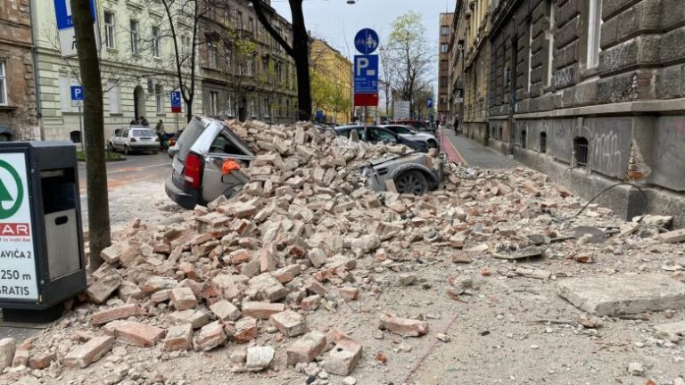 Dalin pamjet/ 3 tërmete të fuqishme në Kroaci, njerëzit dalin të alarmuar në rrugë (FOTO + VIDEO)