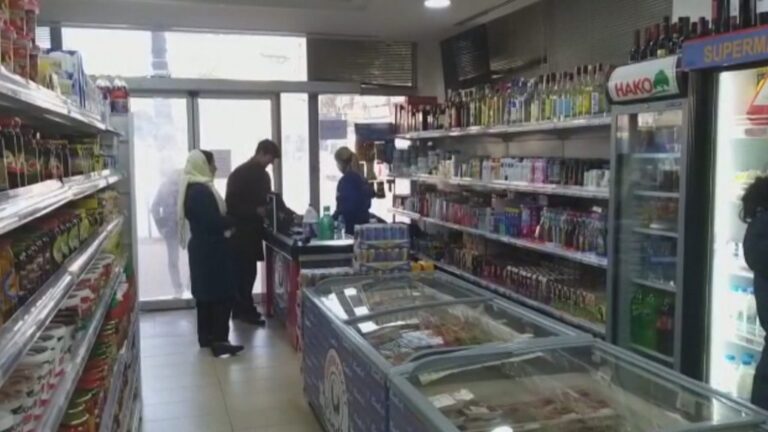 Jo për izolimin, kuksianët furnizohen me ushqime për Ditën e Verës