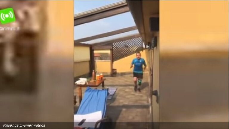 Itali/ 50-vjeçari përshkon gjysmë-maratonë në tarracën e shtëpisë duke bërë 840 xhiro (VIDEO)