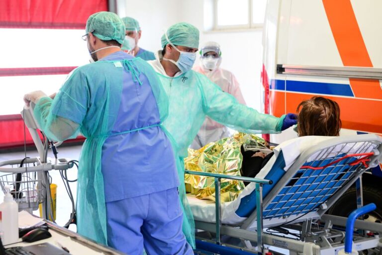 Tragjike/ Kishte frikë mos infektonte të tjerë, mjekja 34 vjeçare e prekur nga COVID-19 vret veten