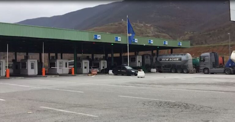 Rinisin eksportet bujqësore, 300 tonët e para drejt Kosovës. Hajdari: Të enjten hapen rrugët për prodhuesit e perimeve