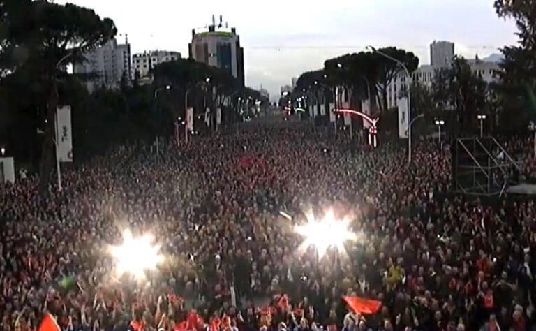 Manifestimi i Presidentit, Paloka: I mblodhi urrejtja ndaj teje. Lexoje mirë, Edvin