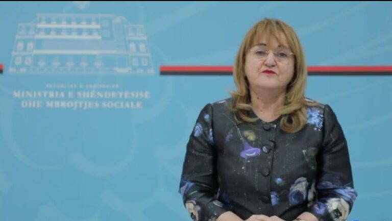Zv.ministrja e Shëndetësisë jep detajet për të prekurit te Infektivi dhe ka një lutje për qytetarët