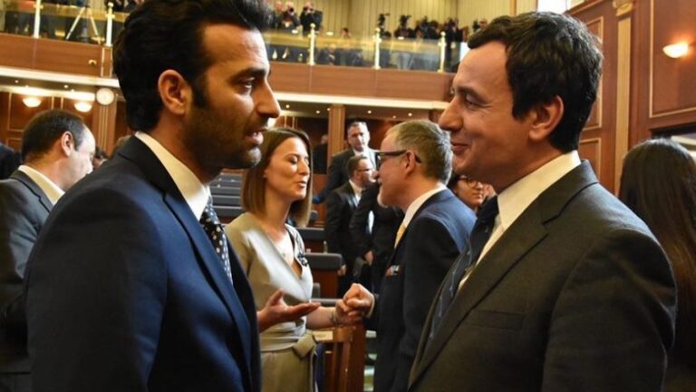 Tenori Ramë Lahaj reagon i revoltuar lidhur me situatën e lëkundur politike në Kosovë
