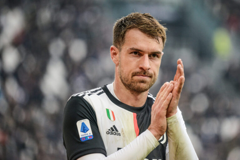 Nuk po përshtatet në Itali, Ramsey mund të rikthehet në Premier League