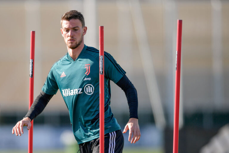 Doli pozitiv ndaj coronavirusit, reagon Rugani: Jam mirë, bëni kujdes!