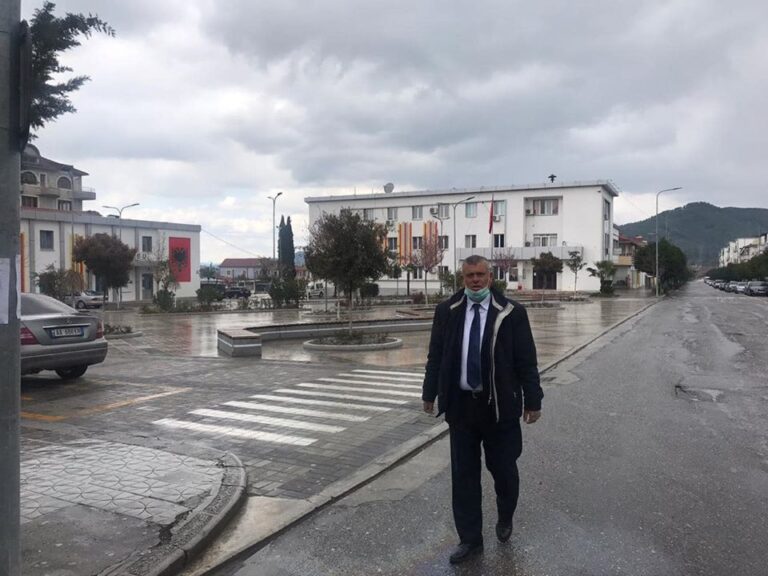 Kryeinspektori Shkëlqim Hajdari: Sakrifikoni dhe qëndroni në shtëpi, vetëm kështu mund t’ja dalim