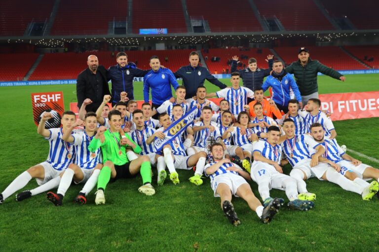 Dominim bardheblu edhe te moshat, Tirana U-19 fiton Kupën e Shqipërisë