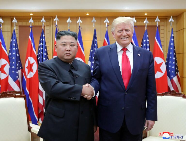 Trump i ofron ndihmë Koresë së Veriut për Covid-19