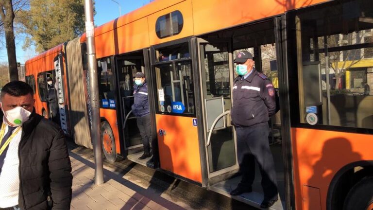 Rama: Transporti urban vetëm për personelin mjekësor