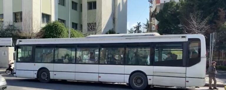 Rama: Mund të pezullojmë transportin urban në Tiranë dhe Durrës