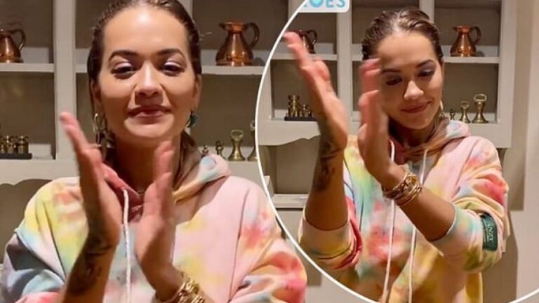 Rita Ora duartroket për bluzat e bardha (VIDEO)