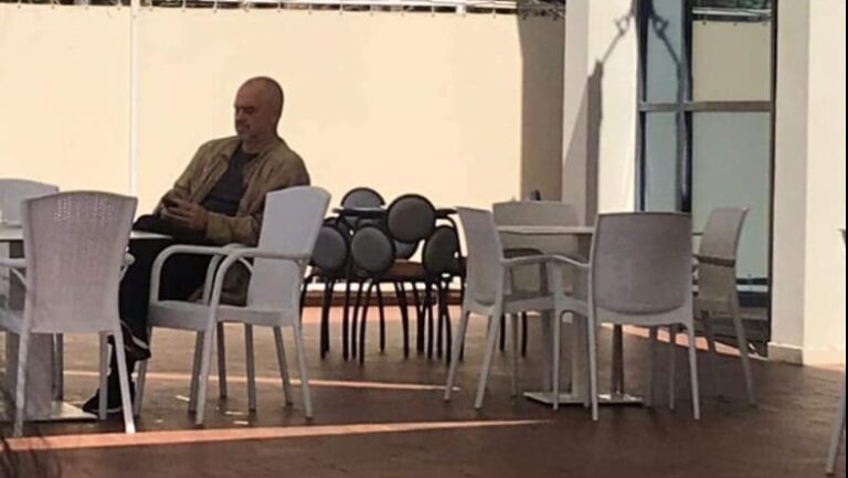 Hapuni udhën bizneseve, zoti kryeministër surrelas!