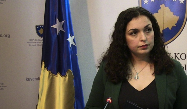 Vjosa Osmani, kolegëve në LDK: S’mund të fshiheni më pas meje!