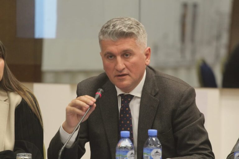 Gjekmarkaj: Beqaj u porosit nga Rama për uljen e pensioneve