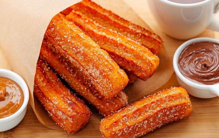 Receta si t’i gatuani për 5 minuta në shtëpi Churros-at e famshëm