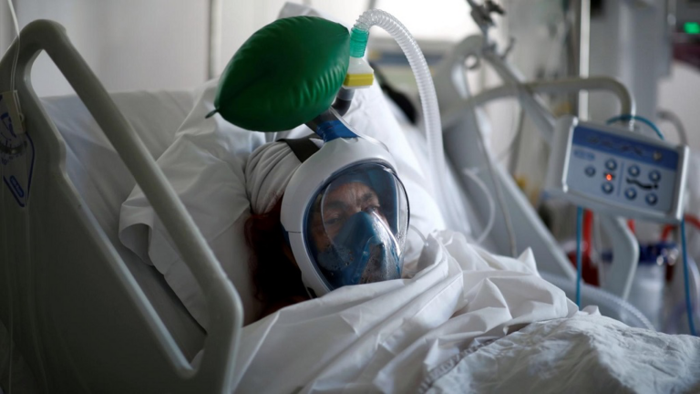 Studimi/ Pacientët me Covid-19 që futen në ventilator, vetëm 34% shanse për të jetuar