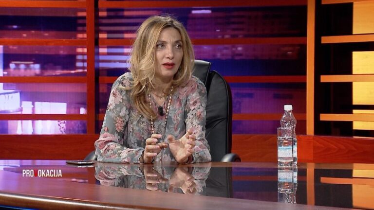 Mimoza Ahmeti: Si u ‘keqkuptua’ me mua Nexhmije Hoxha