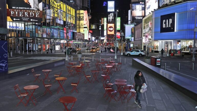 New York-u mbyll shkollat deri në përfundim të vitit shkollor