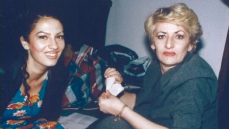 “Do i dridh 7 qiej nga dhimbja”, Adelina Ismaili përlot me dedikimin për nënën e saj të vdekur