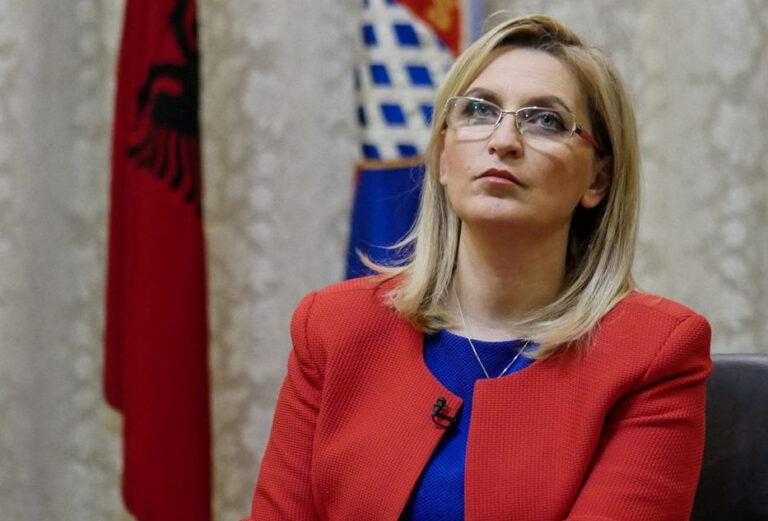 Koronavirusi po përhapet te punonjësit e institucioneve në Shkodër”, Voltana Ademi thirrje qeverisë: Shtoni testimet!