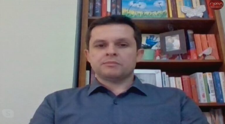 “Djalli ndodhet në detaje, por po aty ndodhet edhe shpëtimi”, mjeku Ilir Alimehmeti zbulon mutacionet e tjera që ka pësuar COVID-19