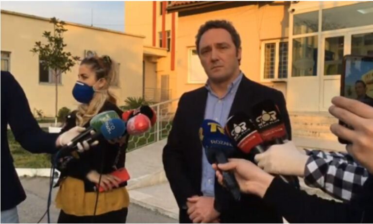 Bardh Spahia: Shkodra ka nevojë për qindra testime në ditë, specialistët e mjekësisë po kërkojnë ndryshim strategjie si opozita