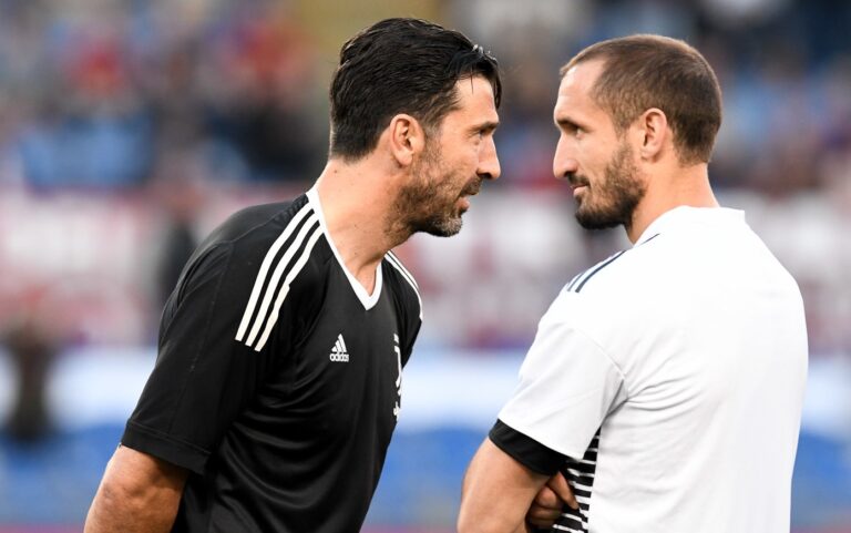 Buffon është i “pavdekshëm”, Juventus rinovon me të dhe Chiellinin