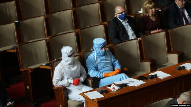 Preken dy politikanë, kryeministri i Bullagraisë: Kjo luftë po vret shumë