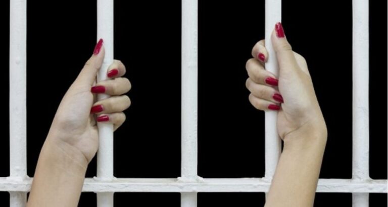 Vdes e burgosura shqiptare në Greqi, shoqet e qelisë: Shkak koronavirusi