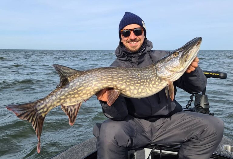 Ibrahimovic nuk ndalet nga koronavirusi, tani shfaqet duke peshkuar