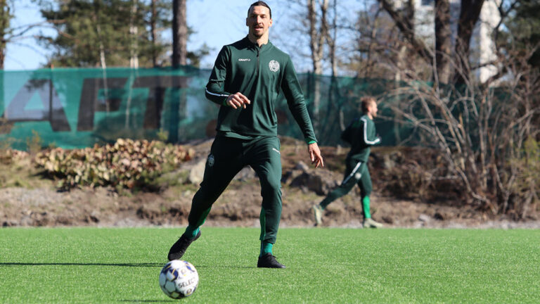 Ibrahimovic mezi pret të kthehet në fushë, nis stërvitjen në Suedi