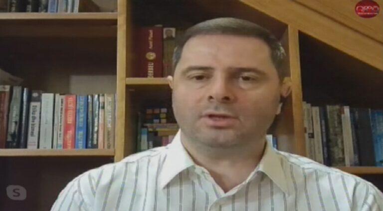 Jaka: Supermarketet të qendrojnë hapur gjithë ditën, edhe qytetarët të lejohen të lëvizin