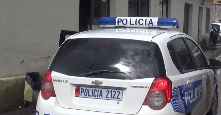 Dhunohet 3-vjeçari: Më rrahu. Njerku: Ra nga divani (Rrëfime të frikshme)