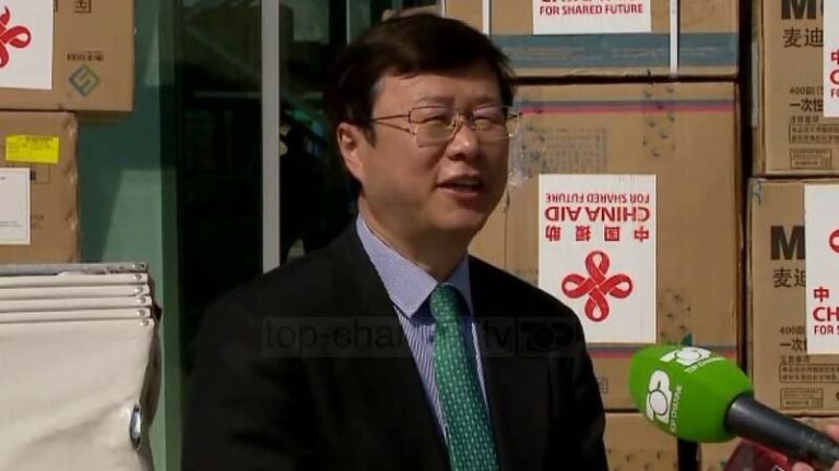 Mbi 5 mijë teste dhe pajisje mjekësore mbërritën sot. Kina ndihmon sërish Shqipërinë