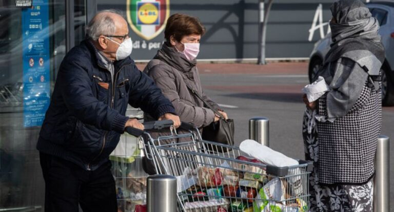 Doli 11 herë brenda ditës për të blerë ushqime, e pëson keq gruaja