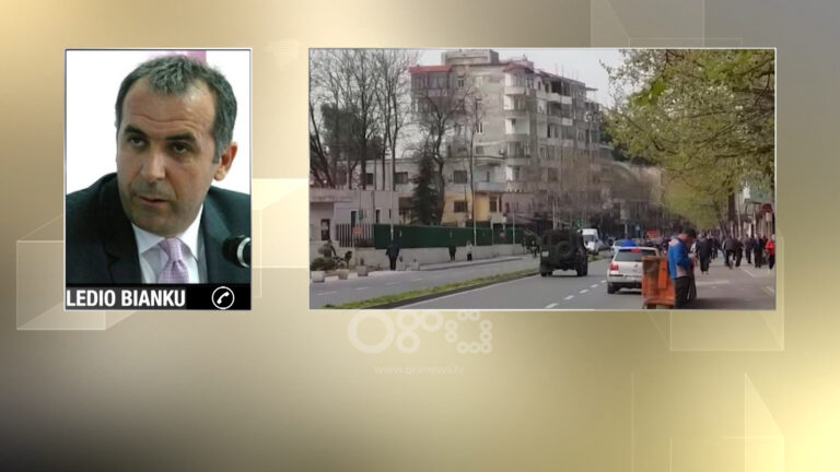 Ish-anëtari i Gjykatës së Strasburgut: Bllokimi i shqiptarëve në kufi shqetësues, mund të jetë rast i ri studimor