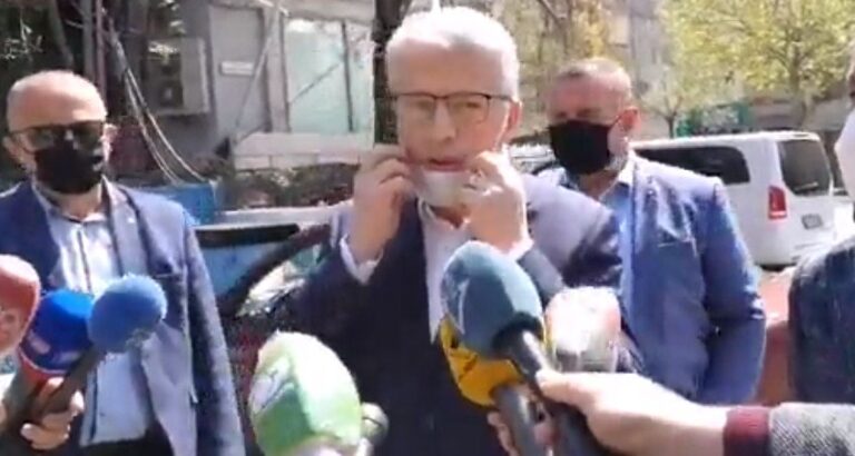 Dronët nisin monitorimin e situatës nga ajri dhe japin mesazhe për qytetarët. Lleshaj: Mos keqkuptoni zgjerimin e fashës orare