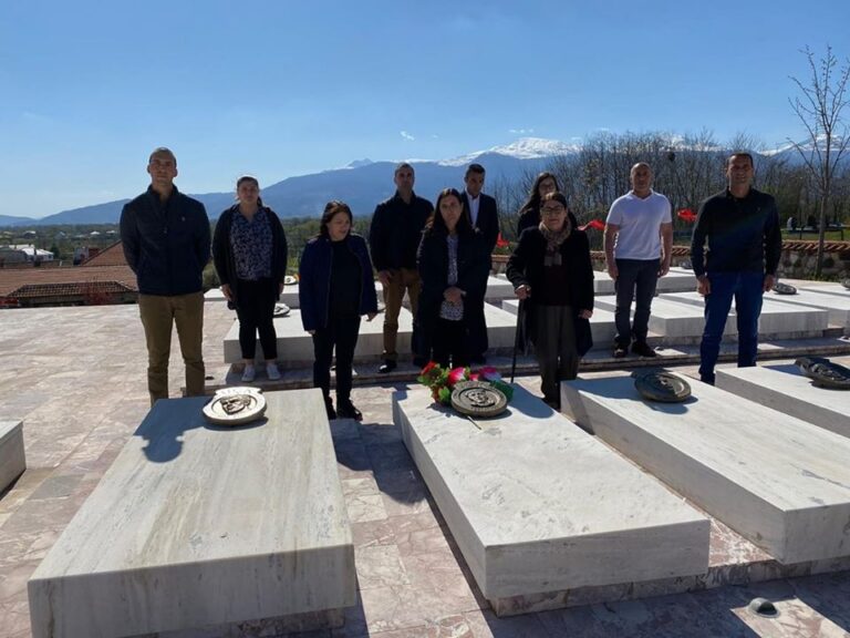 Presidenti Meta përkujton Shkëlzen Haradinaj: Sot jam pranë familjes Haradinaj