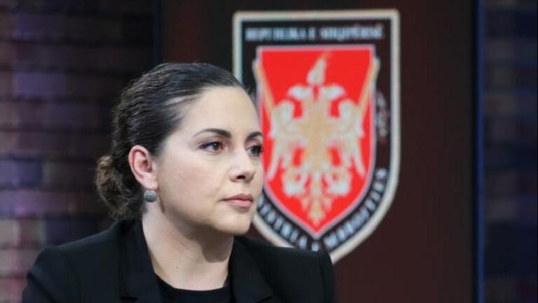 Xhaçka uron efektivët e Forcave të Armatosura: Jeni mesazh shprese e sigurie për çdo shqiptar
